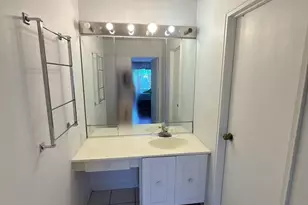 100 High Point Dr, Hartsdale, NY 10530 - Photo 6