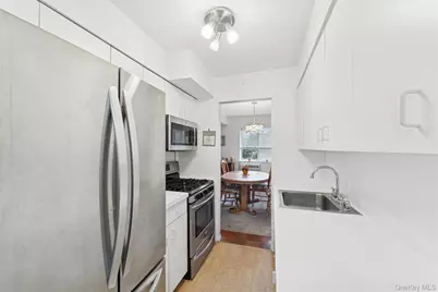 77 S Park Avenue #B2, Rockville Centre, NY 11570 - Photo 10