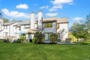 4 Lily Ct, Yorktown Heights, NY 10598 - Photo 2