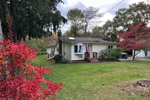 20 E Shore Dr, Patchogue, NY 11772 - Photo 4