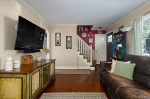 301 Concord Ave, West Hempstead, NY 11552 - Photo 6