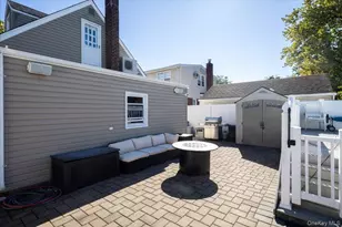 301 Concord Ave, West Hempstead, NY 11552 - Photo 26