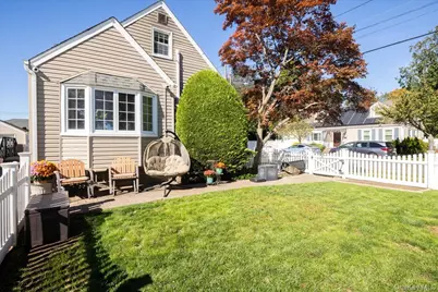 301 Concord Avenue, West Hempstead, NY 11552 - Photo 28