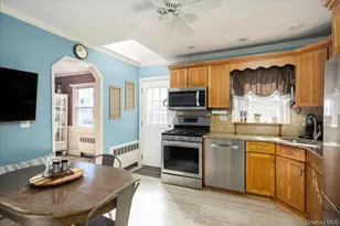 301 Concord Ave, West Hempstead, NY 11552 - Photo 8