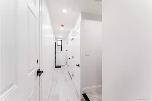 30 Corbin Pl, Brooklyn, NY 11235 - Photo 16