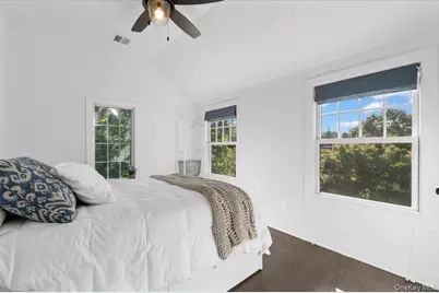 90 17th Avenue, Sea Cliff, NY 11579 - Photo 16