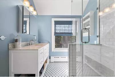 90 17th Avenue, Sea Cliff, NY 11579 - Photo 14