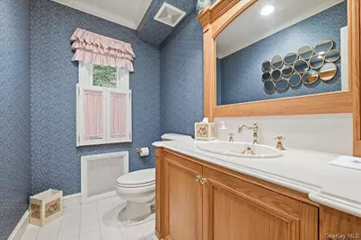 88 Luquer Road, Manhasset, NY 11030 - Photo 18