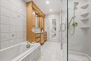 88 Luquer Rd, Manhasset, NY 11030 - Photo 22