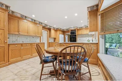 88 Luquer Road, Manhasset, NY 11030 - Photo 12