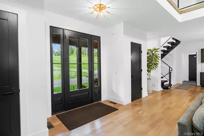 36 Spruce Lane, Poughkeepsie, NY 12603 - Photo 8