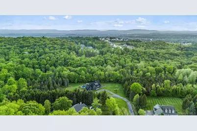 36 Spruce Lane, Poughkeepsie, NY 12603 - Photo 4