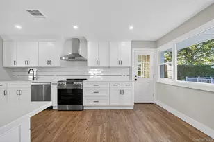 28 Maytime Dr, Jericho, NY 11753 - Photo 10
