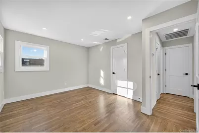 28 Maytime Drive, Jericho, NY 11753 - Photo 22