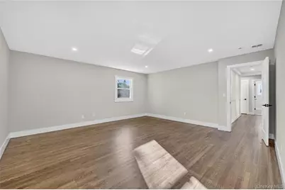 28 Maytime Drive, Jericho, NY 11753 - Photo 20