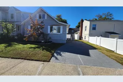 2970 Grand Boulevard, Baldwin, NY 11510 - Photo 1
