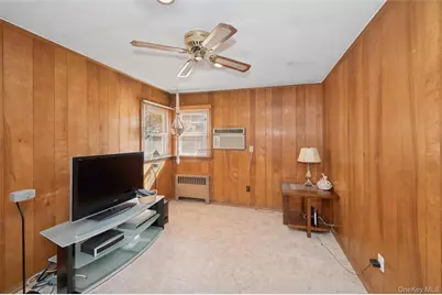 142 Maryland Avenue, Freeport, NY 11520 - Photo 16