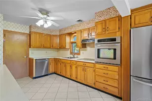 261 Johnson Ave, Sayville, NY 11782 - Photo 14