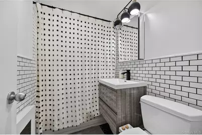 5 Terrace Circle #3A, Great Neck, NY 11021 - Photo 8