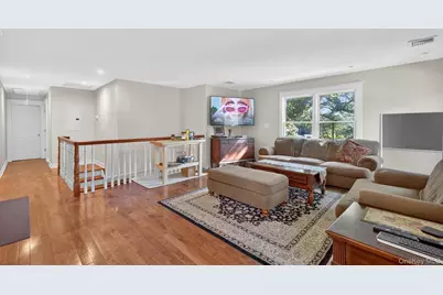 171 Dix Hills Road, Dix Hills, NY 11746 - Photo 22