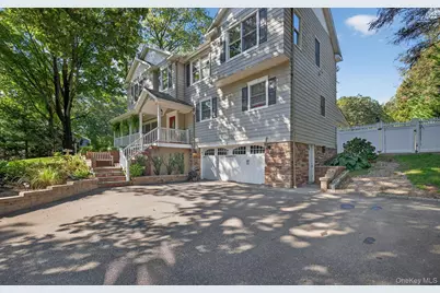 171 Dix Hills Road, Dix Hills, NY 11746 - Photo 2
