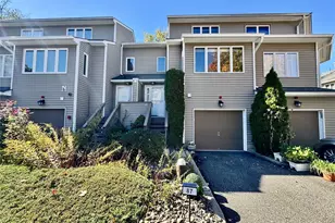 87 Village Green, Bardonia, NY 10954 - Photo 2