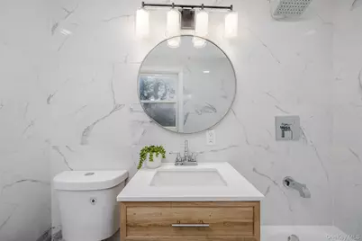 60 Cedarhurst Avenue, Selden, NY 11784 - Photo 34