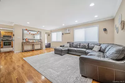 55 Wexford Drive, Oakdale, NY 11769 - Photo 20