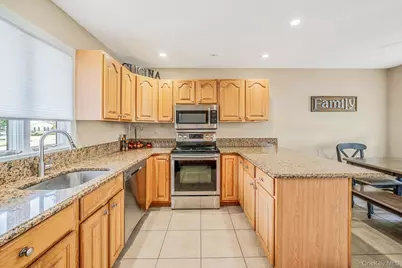 55 Wexford Drive, Oakdale, NY 11769 - Photo 28