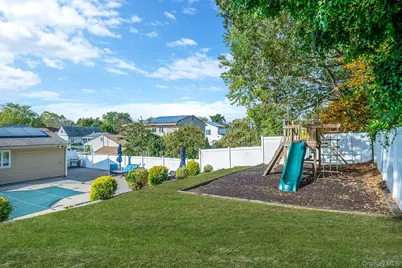 55 Wexford Drive, Oakdale, NY 11769 - Photo 10