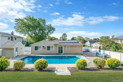 55 Wexford Drive, Oakdale, NY 11769 - Photo 6