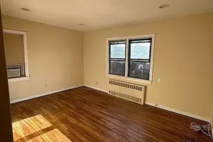 272 Cedarhurst Ave, Cedarhurst, NY 11516 - Photo 4