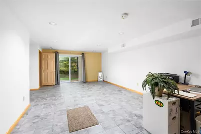 5704 Manor Drive, Peekskill, NY 10566 - Photo 18