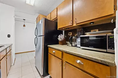 3410 De Reimer Avenue #12D, Bronx, NY 10475 - Photo 6