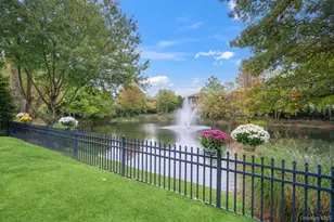 44 Holiday Pond Rd, Jericho, NY 11753 - Photo 36