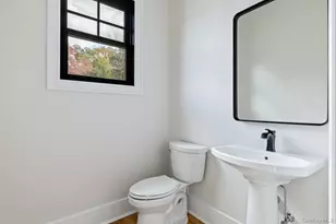 54 Three Ponds Ln, Woodbury, NY 11797 - Photo 20