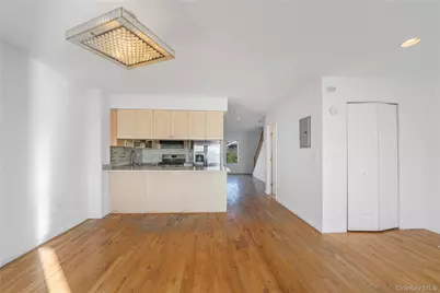 114-03 Dalian Court, College Point, NY 11356 - Photo 6