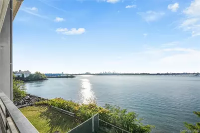 114-03 Dalian Court, College Point, NY 11356 - Photo 22