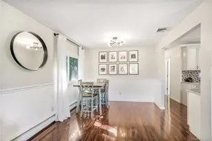 18 Thorburn Ave, Patchogue, NY 11772 - Photo 6