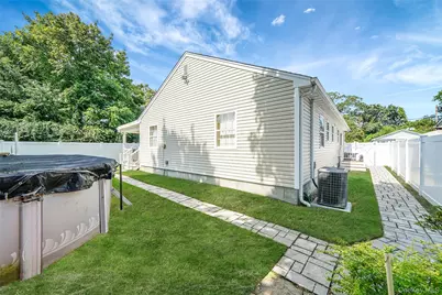 12 Edwin Street, Bay Shore, NY 11706 - Photo 10