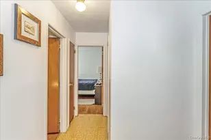 12 Roxy Pl, Lynbrook, NY 11563 - Photo 12