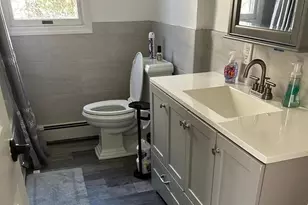 12 Roxy Pl, Lynbrook, NY 11563 - Photo 20