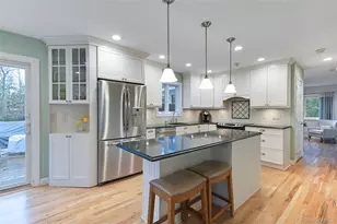 9 N Quarter Rd, Westhampton, NY 11977 - Photo 10