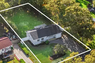 12 Beacon St, Shirley, NY 11967 - Photo 20