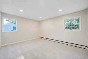 12 Beacon St, Shirley, NY 11967 - Photo 14