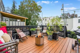 59 Deirdre Ct, New York, NY 10304 - Photo 12