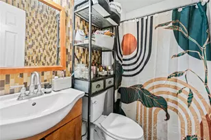 59 Deirdre Ct, New York, NY 10304 - Photo 8