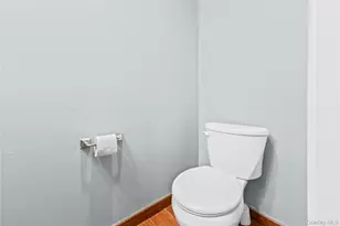 59 Deirdre Ct, New York, NY 10304 - Photo 16