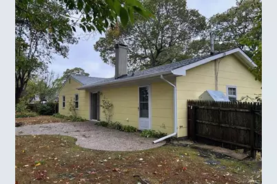 11 Westmoylan Lane, Coram, NY 11727 - Photo 2