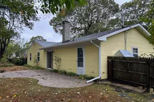 11 Westmoylan Ln, Coram, NY 11727 - Photo 2